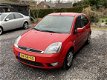 Ford Fiesta - 1.4 TDCi Futura | Airco | Radio / CD | Zeer nette auto met NAP | APK tot 10-12-2020 - 1 - Thumbnail