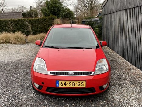 Ford Fiesta - 1.4 TDCi Futura | Airco | Radio / CD | Zeer nette auto met NAP | APK tot 10-12-2020 - 1