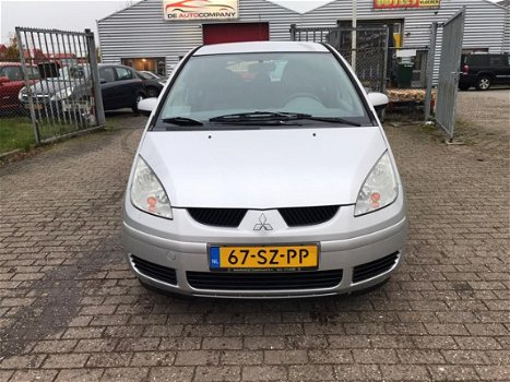 Mitsubishi Colt - 1.3 Invite Semi-Automaat/5-Deurs/Airco - 1