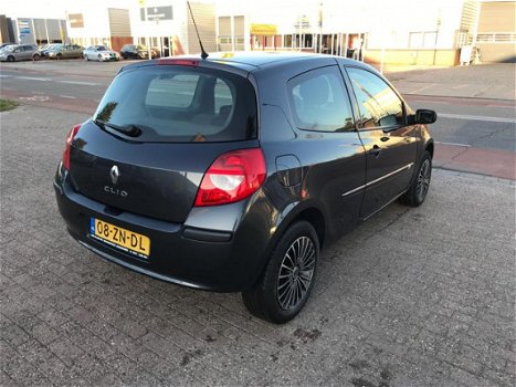 Renault Clio - 1.2-16V Special Line 1e Eigenaar/Airco - 1