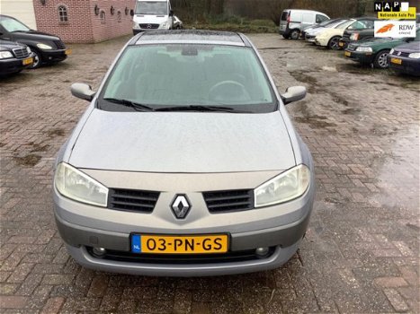 Renault Mégane - 1.6-16V Expression Luxe Nieuwe apk Zeer nette auto - 1