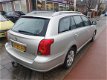 Toyota Avensis Wagon - 2.0 D-4D Linea Terra - 1 - Thumbnail