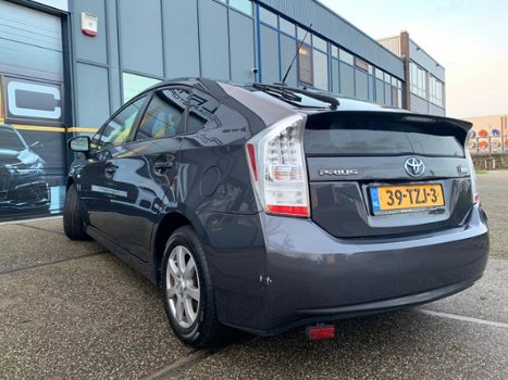 Toyota Prius - 1.8 Executive Business Automaat/Nav/PDC/Keyless - 1