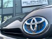 Toyota Prius - 1.8 Executive Business Automaat/Nav/PDC/Keyless - 1 - Thumbnail