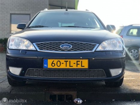 Ford Mondeo Wagon - 1.8-16V Platinum - 1