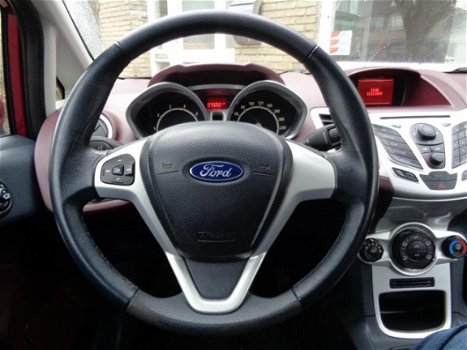 Ford Fiesta - 1.25 Ghia Airconditioning / 3 drs / LM-Velgen - 1