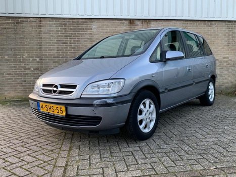 Opel Zafira - 1