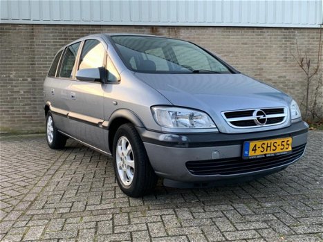 Opel Zafira - 1