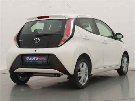 Toyota Aygo - 1.0 VVT-i x-play LX89651 | Automaat | Airco | LED | Radio | Bluetooth | - 1