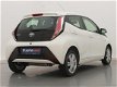 Toyota Aygo - 1.0 VVT-i x-play LX89651 | Automaat | Airco | LED | Radio | Bluetooth | - 1 - Thumbnail