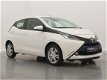 Toyota Aygo - 1.0 VVT-i x-play LX89651 | Automaat | Airco | LED | Radio | Bluetooth | - 1 - Thumbnail