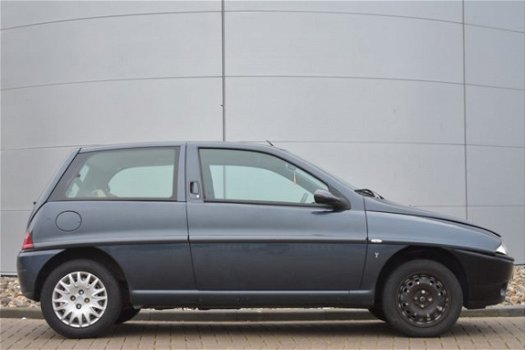 Lancia Y(psilon) - 1.2 elefantino blu | Nieuwe APK | - 1