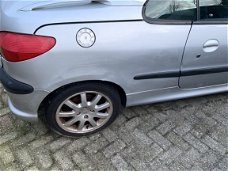 Peugeot 206 CC - 2.0-16V