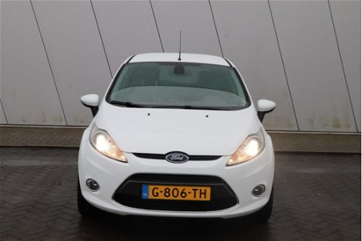 Ford Fiesta - 1.6 Ghia | Airco / MF-Stuur / Nette Auto - 1