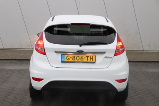 Ford Fiesta - 1.6 Ghia | Airco / MF-Stuur / Nette Auto - 1