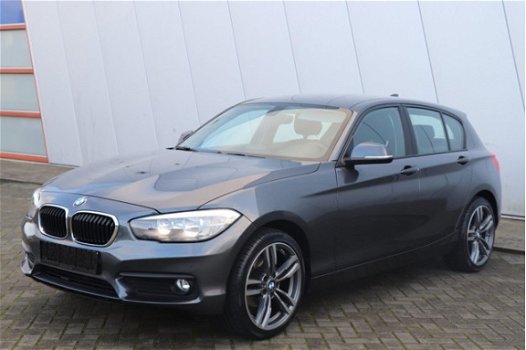 BMW 1-serie - 116i Executive | Navi / PDC / Led / 18 INCH - 1