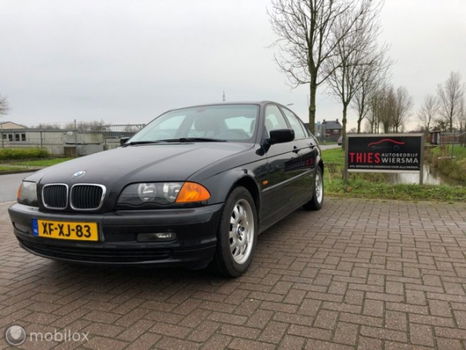 BMW 3-serie - 320i Executive - 1