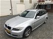 BMW 3-serie Touring - 318i High Executive - 1 - Thumbnail