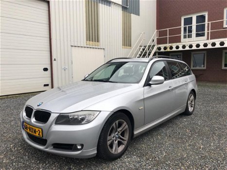 BMW 3-serie Touring - 318i High Executive - 1