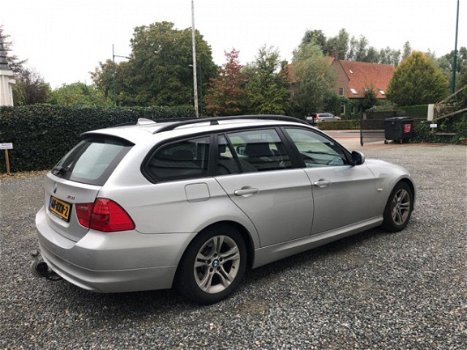 BMW 3-serie Touring - 318i High Executive - 1