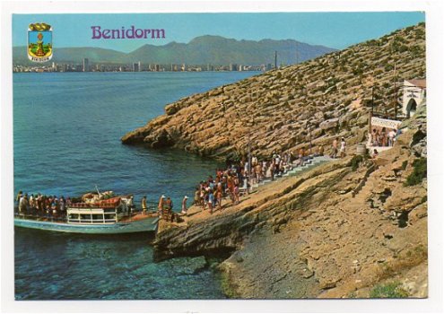 A030 Benidorm Strand met boot / Spanje - 1