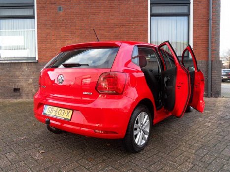 Volkswagen Polo - 1.0 First Edition Eerste eigenaar | Trekhaak | Airco - 1