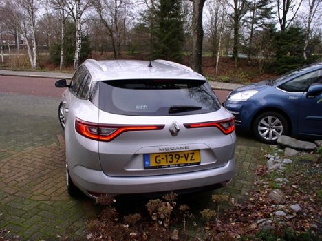 Renault Mégane Estate - 1.5 dCi Limited MET EEN SCHONE EURO 6 MOTOR - 1