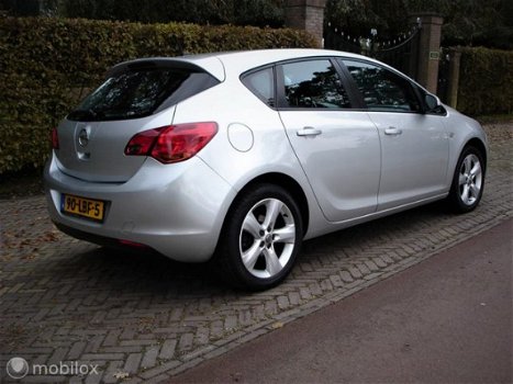 Opel Astra - 1.6 Bwj 2010 APK 10-2020 AIRCO / CRUISE PLAATJE - 1