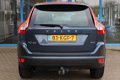 Volvo XC60 - 2.4D AUT Momentum Trekhaak - Leder - Navi - 1 - Thumbnail