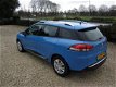 Renault Clio Estate - 1.2-16V Collection Navi, cruise, airco, parkeerhulp - 1 - Thumbnail