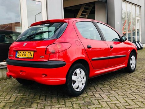 Peugeot 206 - 1.1 XR 5Drs, APK, Rijdt Goed Inruilkoopje - 1