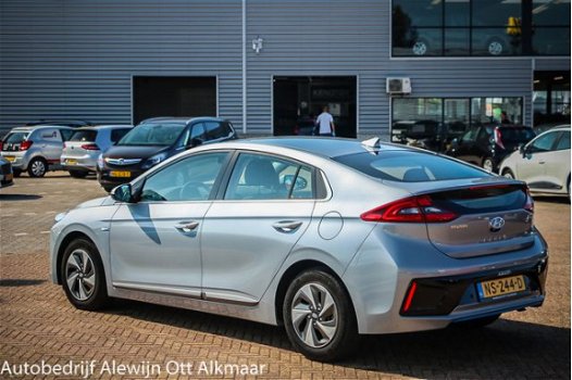 Hyundai IONIQ - 1.6 GDi Comfort AUTOMAAT, Navi, Rijstrooksensor, Telefoonintegratie premium - 1