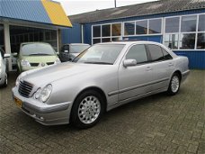 Mercedes-Benz E-klasse - 320 CDI "Avantgarde Select" Leder - Schuifdak - Automaat