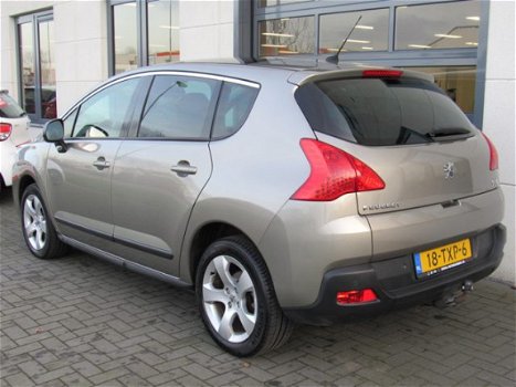 Peugeot 3008 - 1.6 VTi Active Dealer onderhouden Trekhaak Navi Panoramadak NL Auto NAP - 1