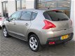 Peugeot 3008 - 1.6 VTi Active Dealer onderhouden Trekhaak Navi Panoramadak NL Auto NAP - 1 - Thumbnail