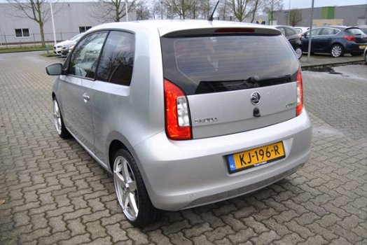 Skoda Citigo - 1.0 navi, cruise, stoelverwarming, airco, armsteun - 1