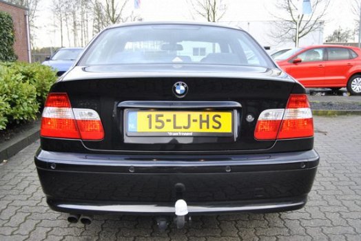 BMW 3-serie - 325i Executive haak, pdc, cruise, clima - 1