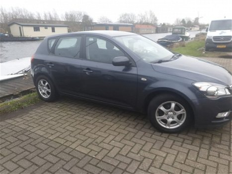 Kia Cee'd - 1.6 CVVT X-tra - 1