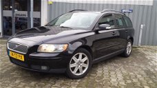 Volvo V50 - D5 MOMENTUM