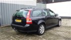 Volvo V50 - D5 MOMENTUM - 1 - Thumbnail