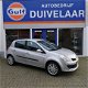 Renault Clio - 1.2-16v Rip Curl 5Drs - 1 - Thumbnail