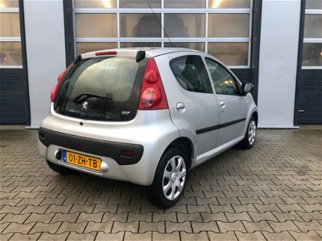 Peugeot 107 - 1.0-12V XS - 1