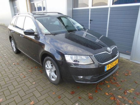 Skoda Octavia Combi - 1.6 TDI Greenline Business Clim, NAV - 1