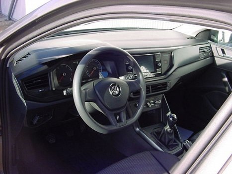 Volkswagen Polo - 1.0 MPI 80pk 5drs Trendline - 1