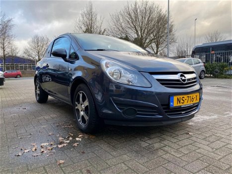 Opel Corsa - 1.0-12V '111' Edition |Nette auto|Airco|Lm velgen|Weinig KM| - 1