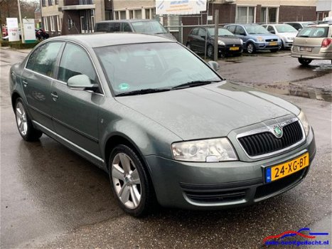 Skoda Superb - 2.0 Comfort - 1