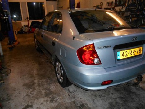 Hyundai Accent - 1.3i ActiveVersion - 1