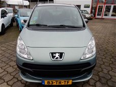 Peugeot 1007 - 1.4 HDi Urban