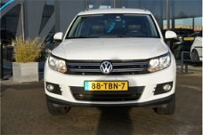 Volkswagen Tiguan - 1.4 TSI Sport&Style, Trekhaak , Navi, Leer