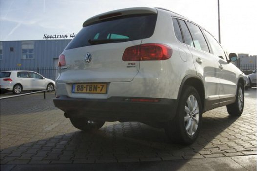 Volkswagen Tiguan - 1.4 TSI Sport&Style, Trekhaak , Navi, Leer - 1